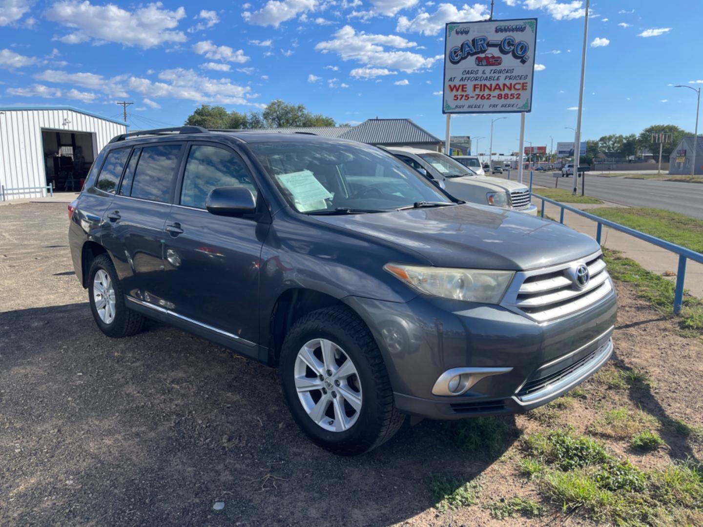 2012 Toyota Highlander Base 2WD I4 (5TDZA3EH7CS) with an 2.7L L4 DOHC 16V engine, 5-Speed Automatic transmission, located at 821 N. Prince Street, Clovis, NM, 88101, (575) 762-8852, 34.406643, -103.195999 - Photo#2