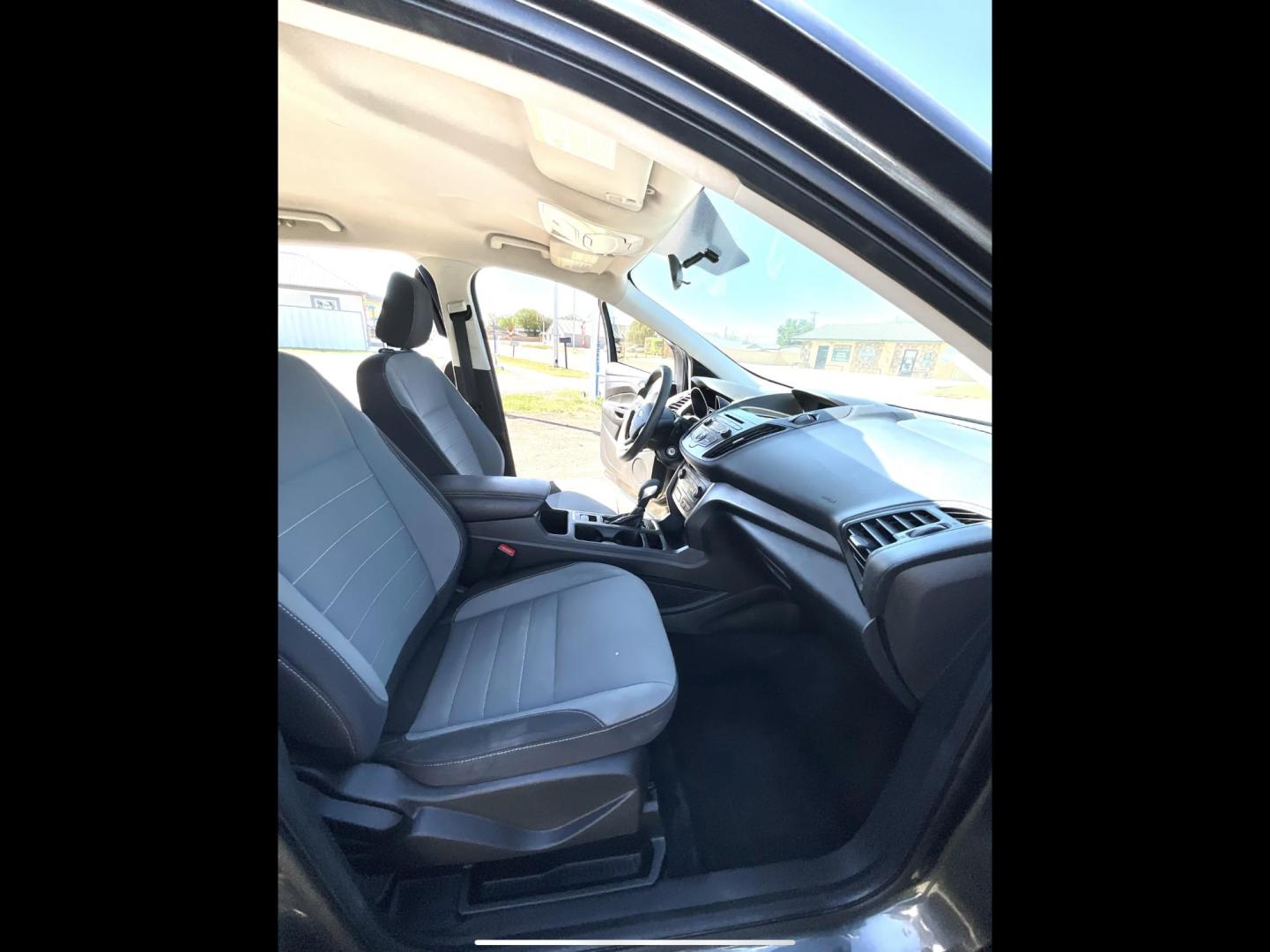 2018 Ford Escape S FWD (1FMCU0F75JU) with an 2.5L L4 DOHC 16V engine, 6A transmission, located at 821 N. Prince Street, Clovis, NM, 88101, (575) 762-8852, 34.406643, -103.195999 - Photo#7