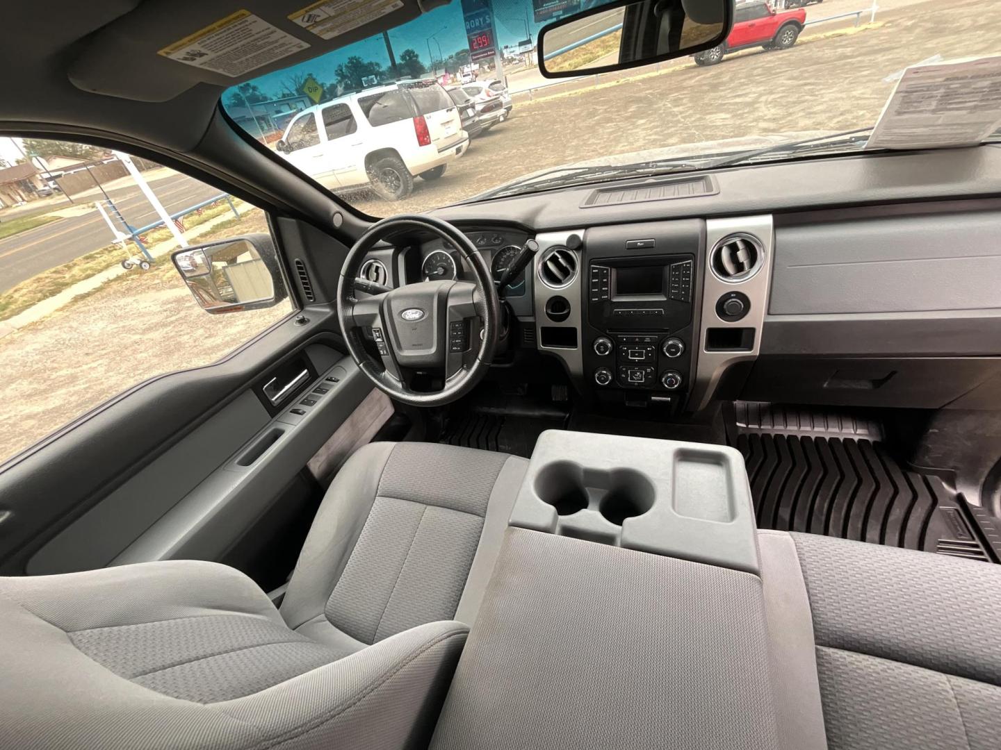 2014 Ford F-150 XLT SuperCab 8-ft. Bed 2WD (1FTEX1CM4EK) with an 3.7L V6 DOHC 24V engine, 6-Speed Automatic transmission, located at 821 N. Prince Street, Clovis, NM, 88101, (575) 762-8852, 34.406643, -103.195999 - Photo#5