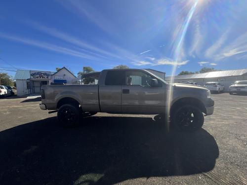 2004 Ford F-150 Lariat SuperCab 2WD